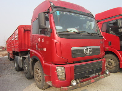 二手解放新大威雙導(dǎo)向牽引車半掛車 經(jīng)濟(jì)實(shí)用的專用汽車選擇